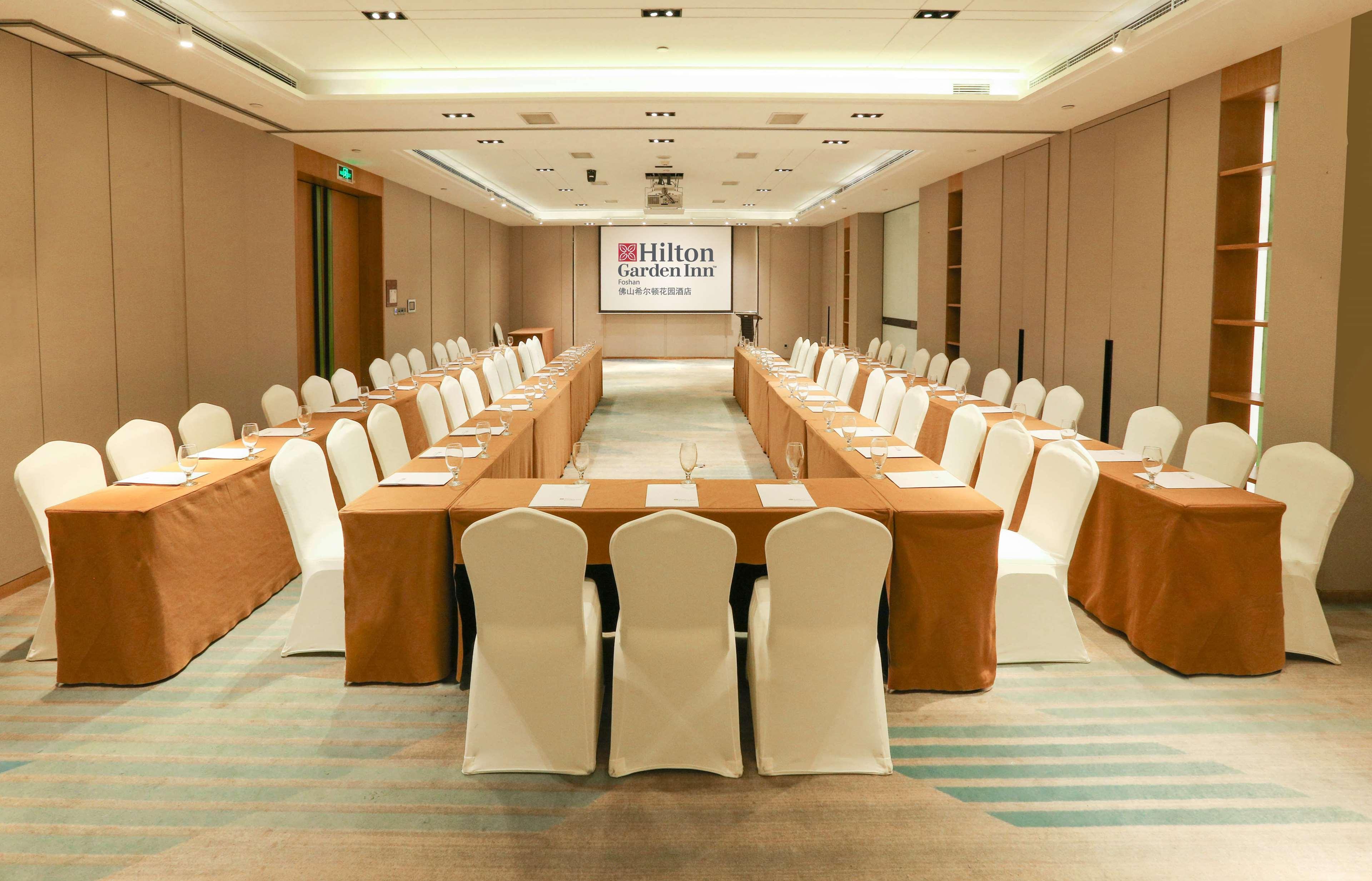 Hilton Garden Inn Foshan Bagian luar foto