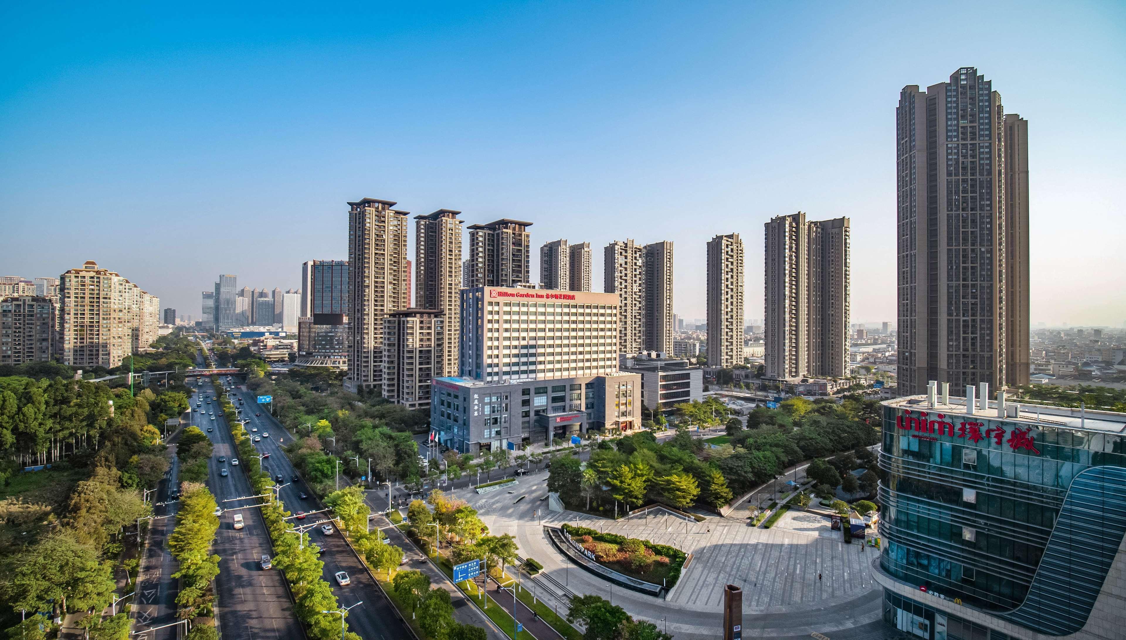 Hilton Garden Inn Foshan Bagian luar foto