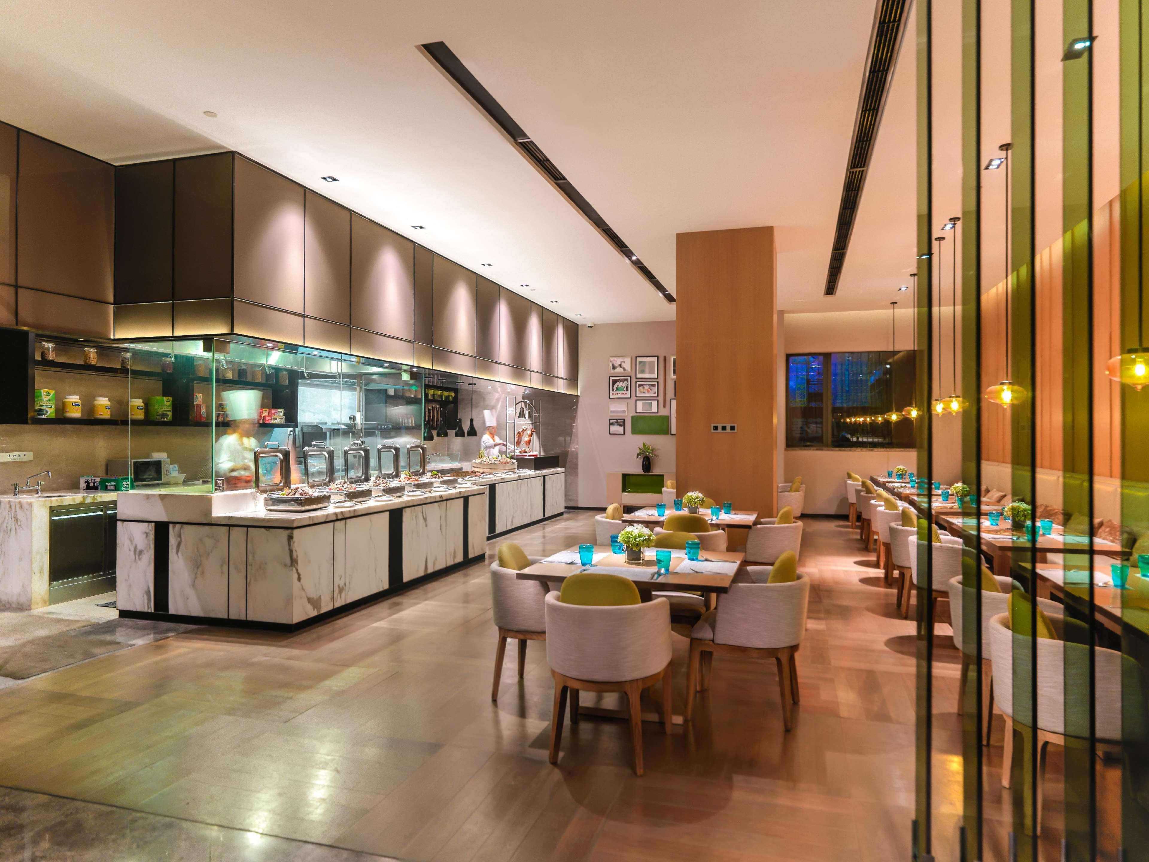 Hilton Garden Inn Foshan Bagian luar foto