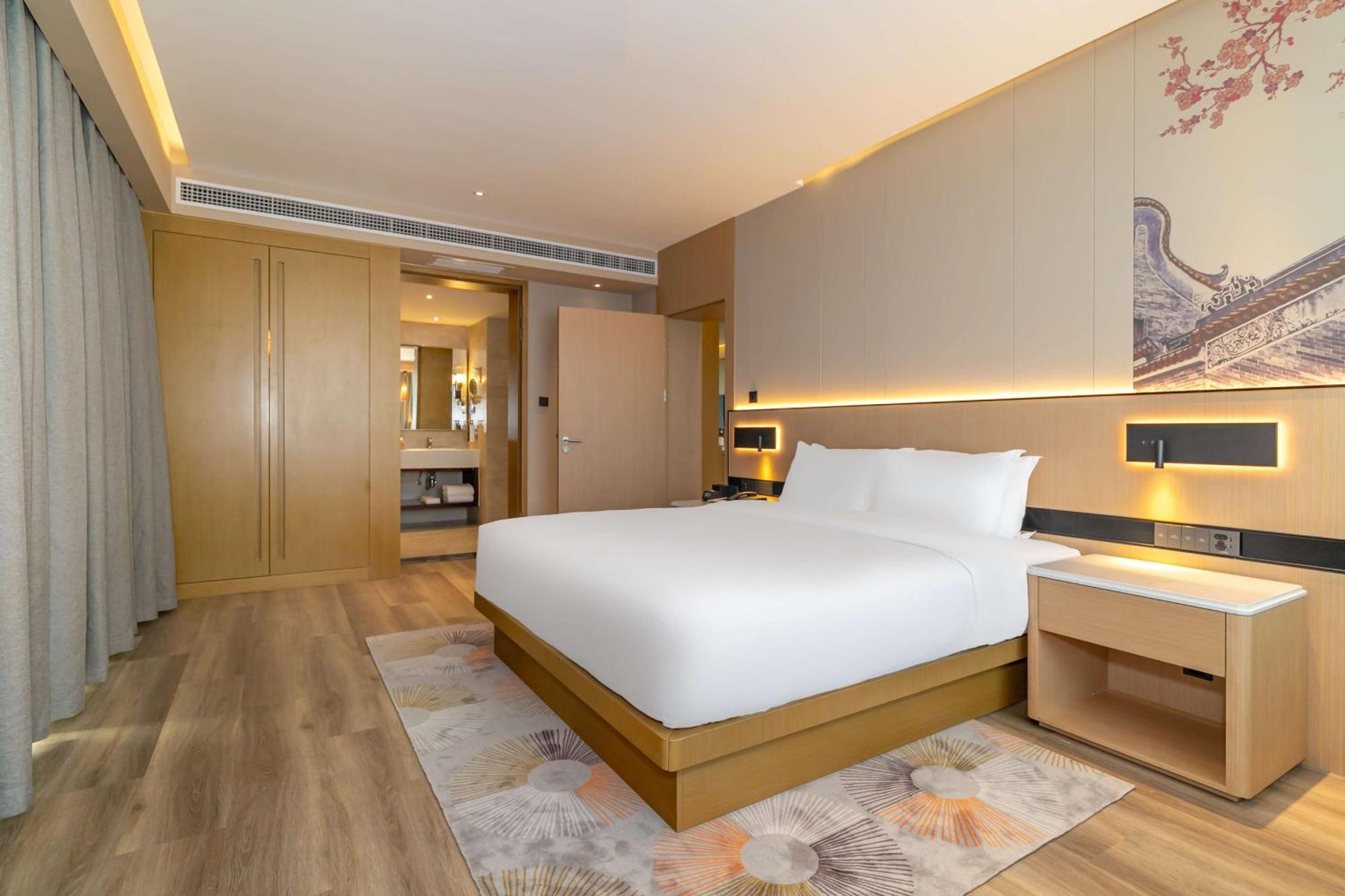 Hilton Garden Inn Foshan Bagian luar foto