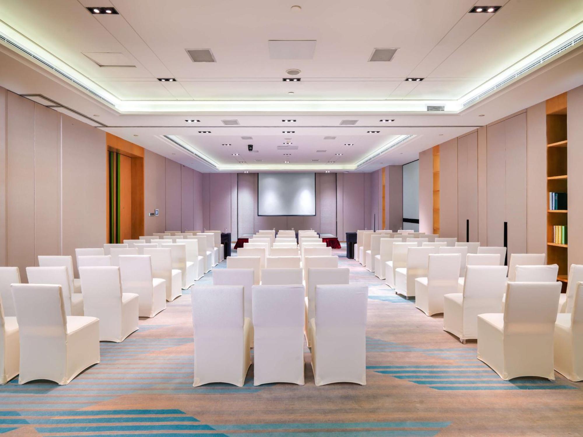 Hilton Garden Inn Foshan Bagian luar foto
