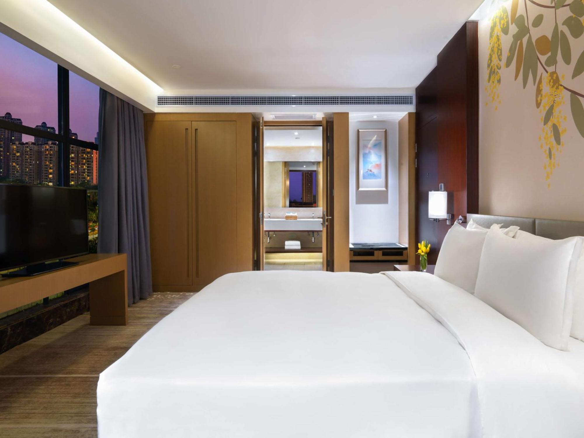 Hilton Garden Inn Foshan Bagian luar foto