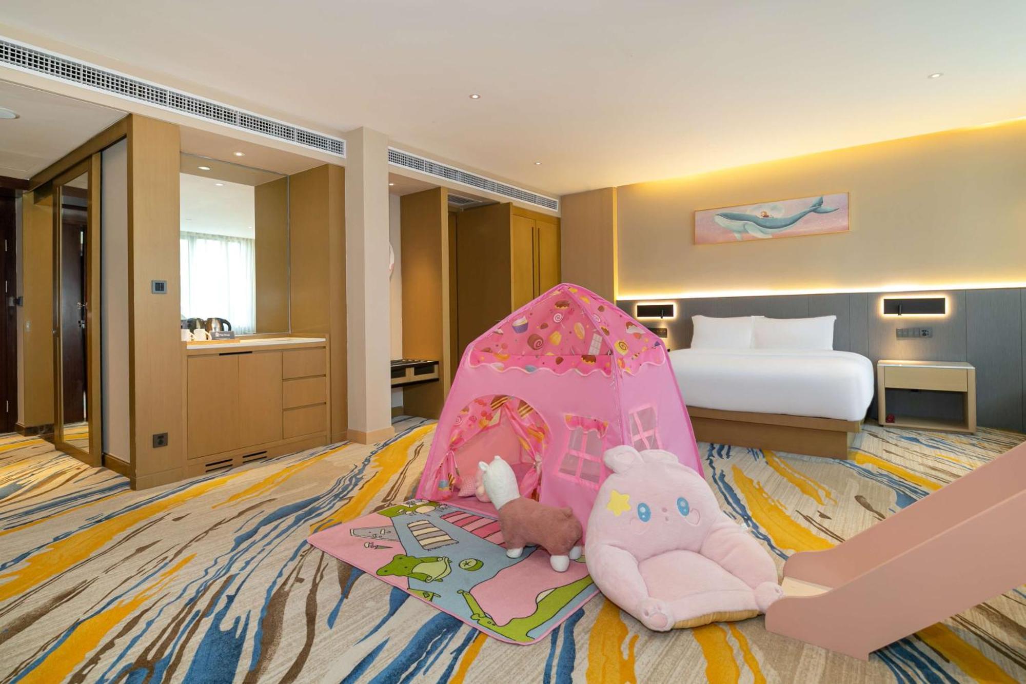 Hilton Garden Inn Foshan Bagian luar foto